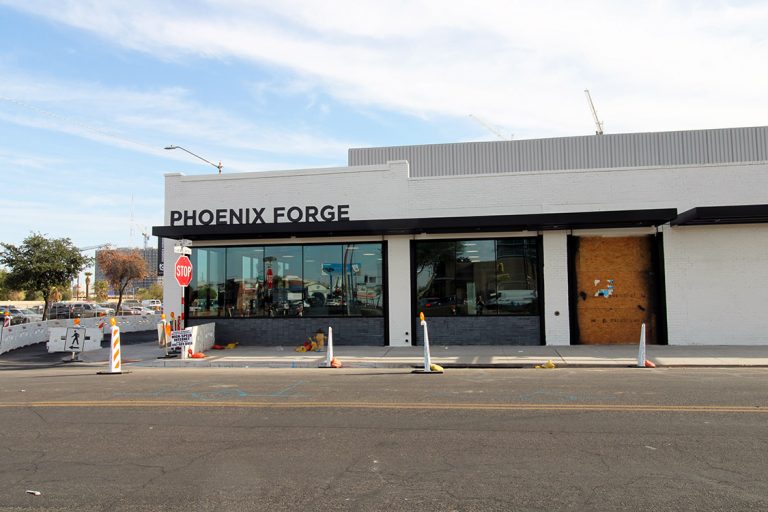 Tour Phoenix Forge!